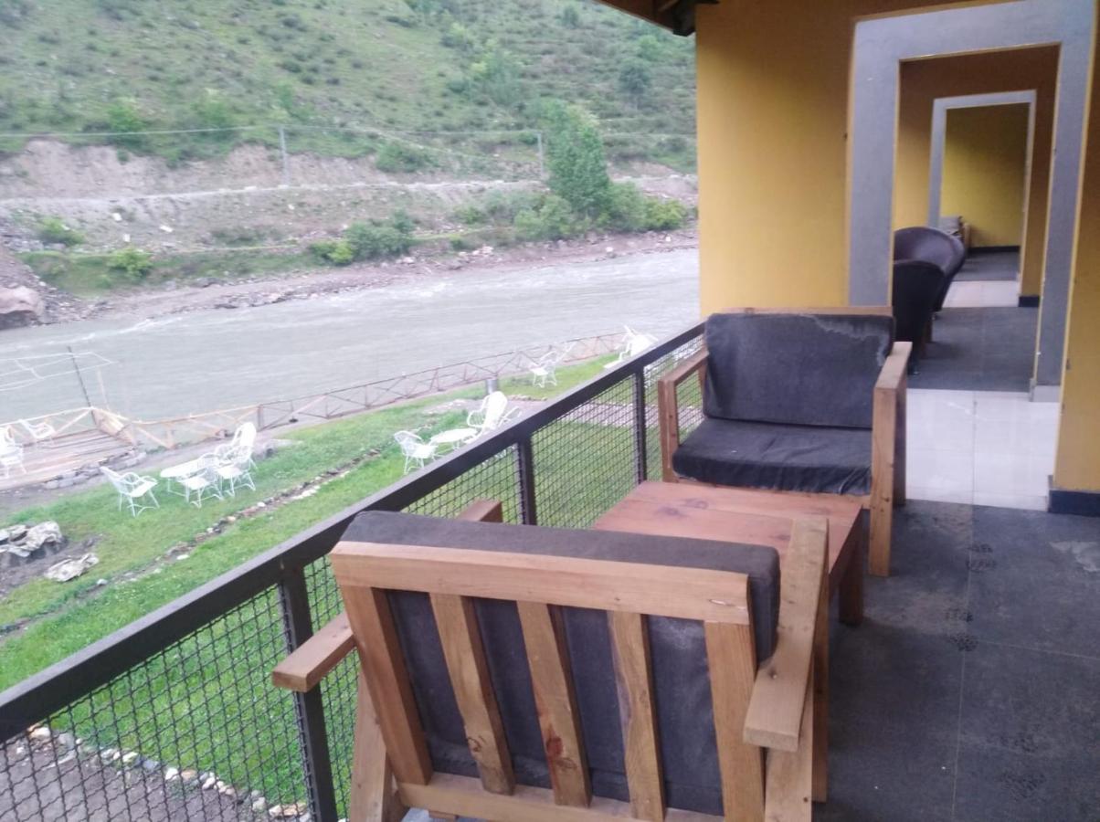 Bela Resorts Naran Exteriör bild