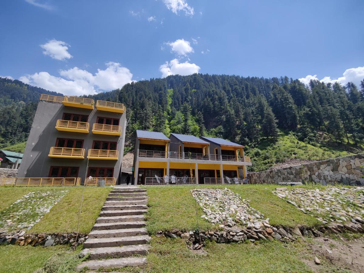 Bela Resorts Naran Exteriör bild